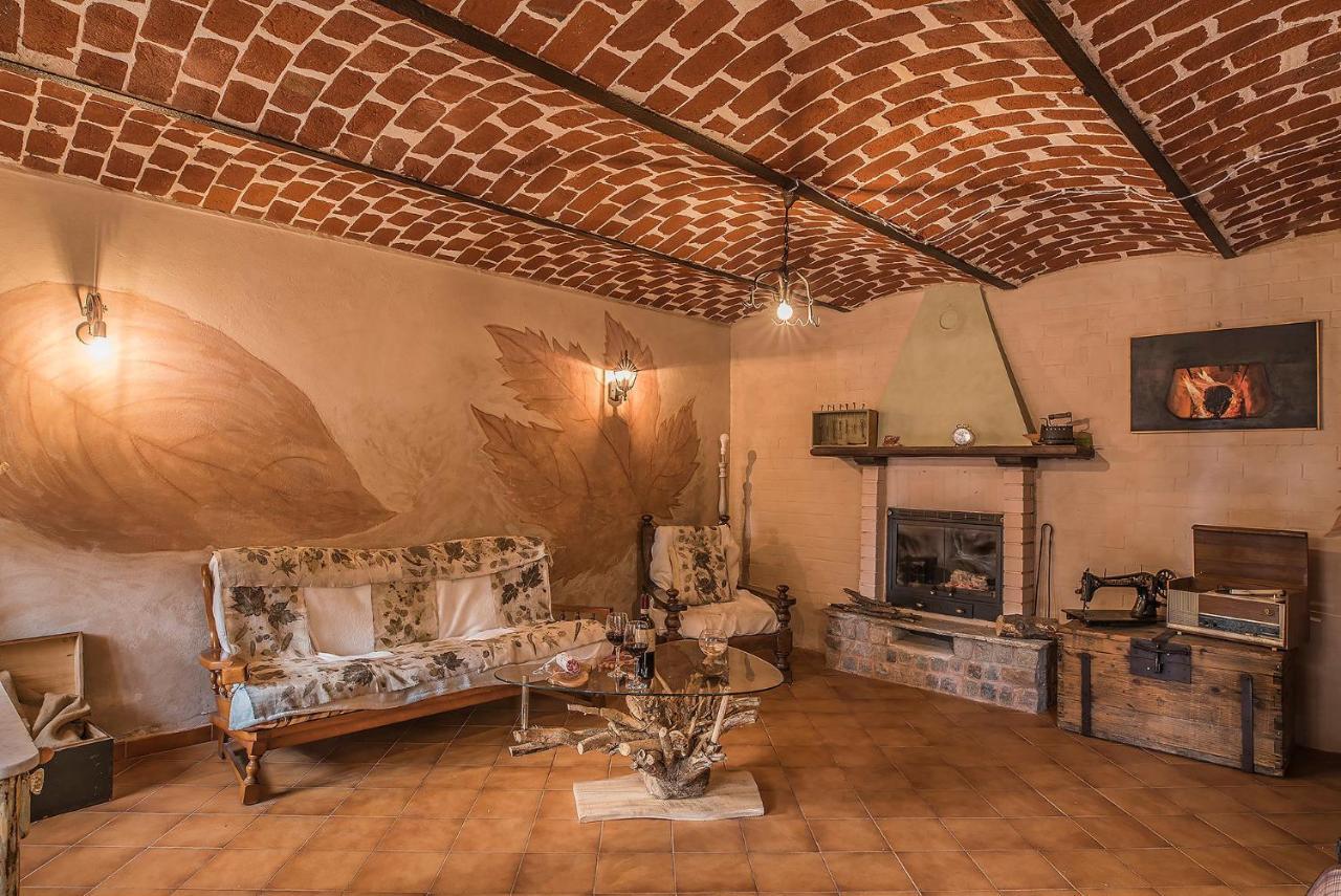 Casa Delle Foglie Sussurranti Villa Asti Exterior foto