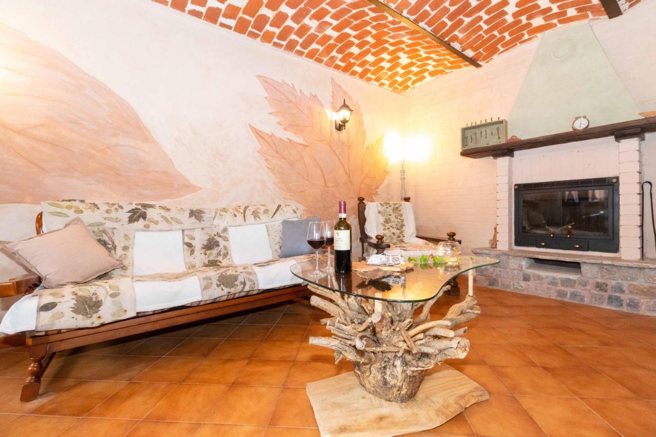 Casa Delle Foglie Sussurranti Villa Asti Exterior foto