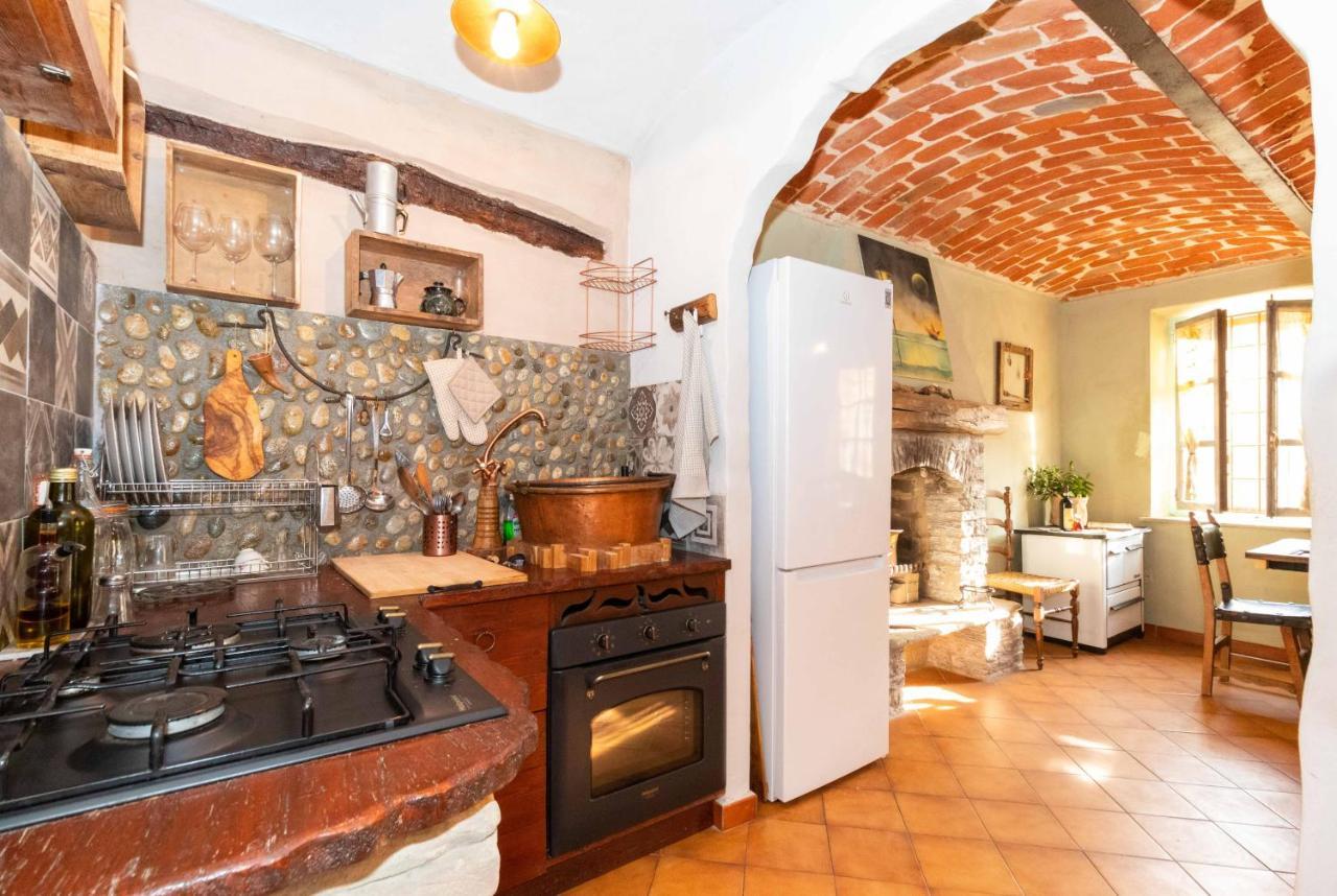 Casa Delle Foglie Sussurranti Villa Asti Exterior foto
